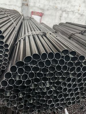 Customization Carbon Steel Tube or Black ERW Welded Steel Pipe for Construction Decoration